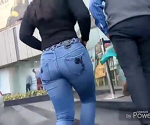 Punjabi Big ass walkin in mall