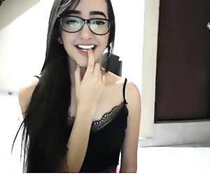Nerdy Girl Live cam Masturbation and dildo blowjob