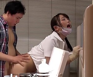 Dentiste japonais sexe risqué au travail avec nao kiritani