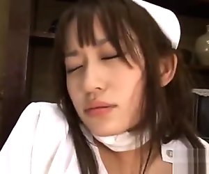 Hot медицинска сестра Мика Осава fucking a dildo part3